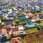 Dalmatina Mit Pool Fuer 4-1 Personen By Interhome Apartman Zadar