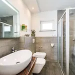 Dalmatina Mit Pool Fuer 4-1 Personen By Interhome
