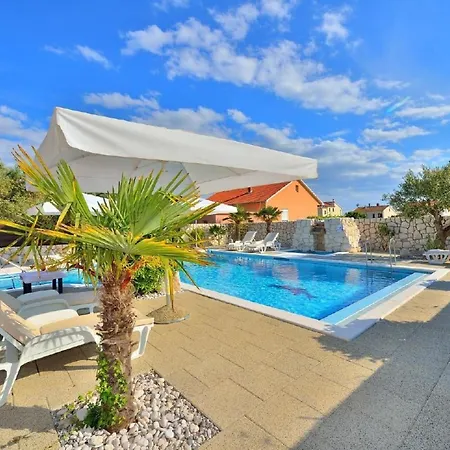 アパート Dalmatina Mit Pool Fuer 4-1 Personen By Interhome