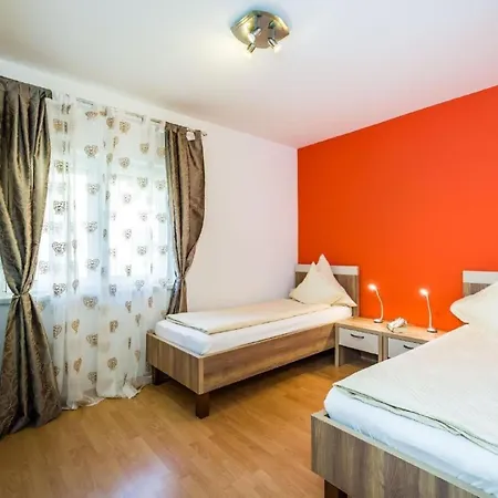 Lägenhet Dalmatina Mit Pool Fuer 4-1 Personen By Interhome